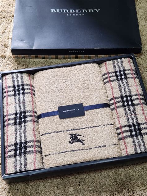 burberry towel set